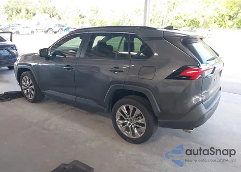 2021 Toyota Rav4 Xle Premium z USA, uszkodzony, nr VIN 2T3C1RFV2MW179368